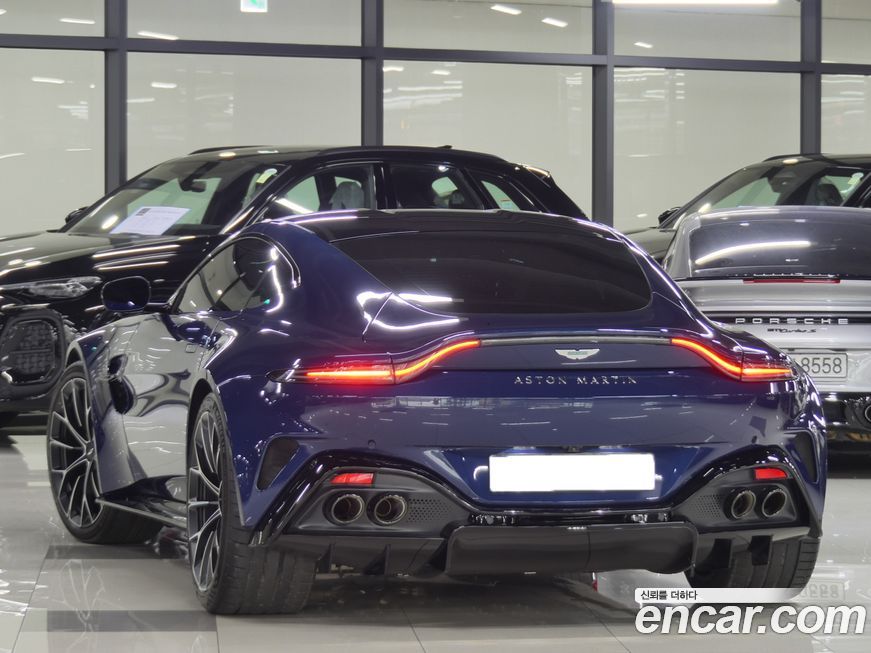 Astonmartin Vantage 2025