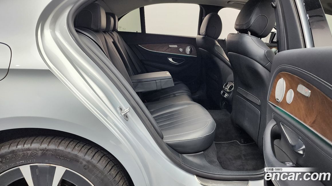 Mercedes-Benz E-Class 2020