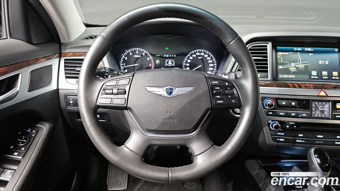 Hyundai Genesis 2016