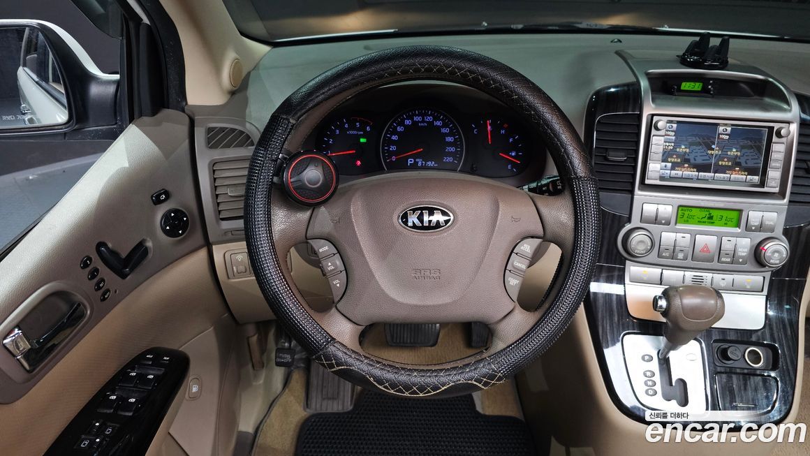 Kia Canival 2013