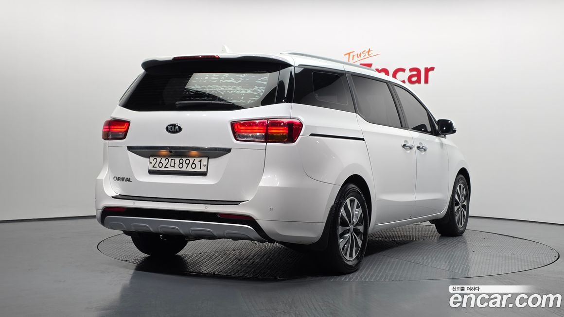 Kia Canival 2018