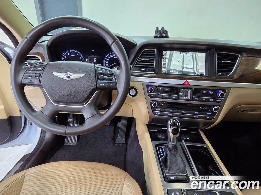 Hyundai Genesis 2014