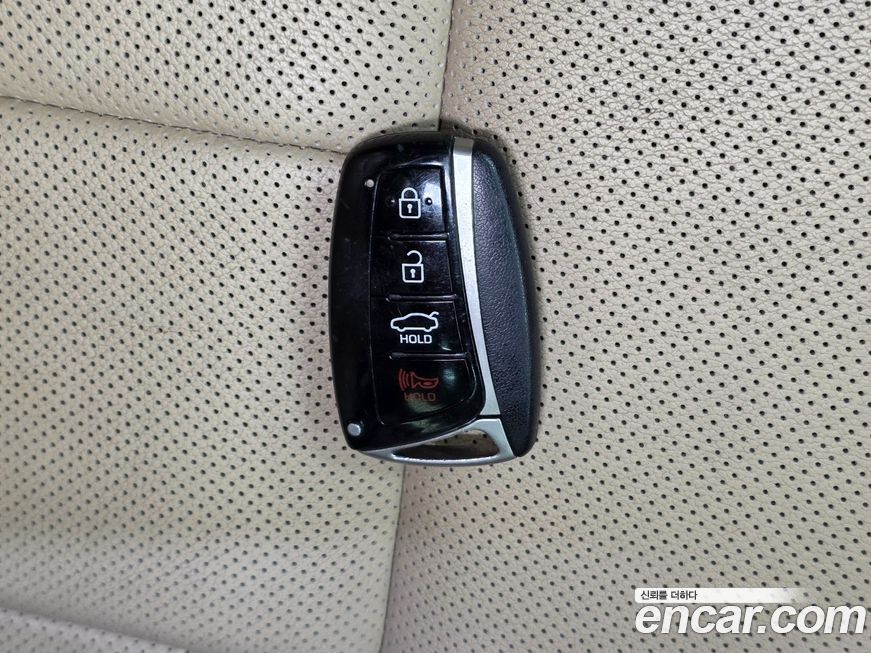 Hyundai Genesis 2014