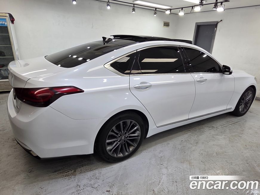 Hyundai Genesis 2014