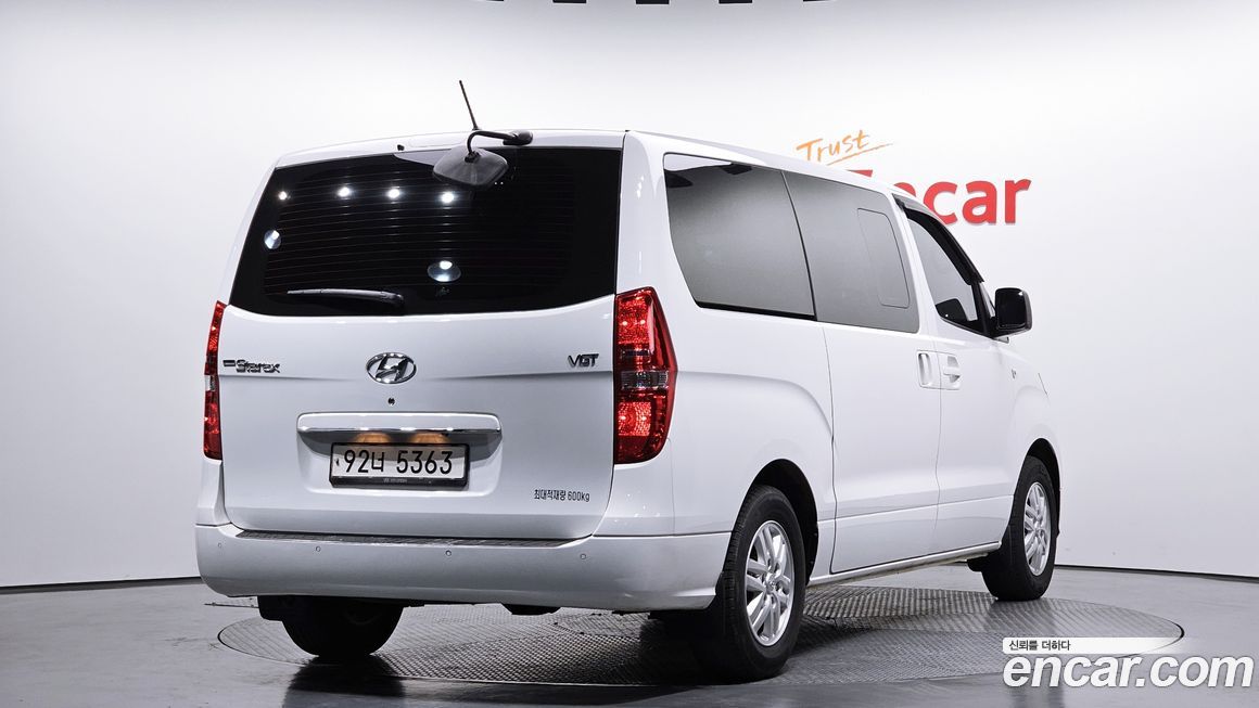 Hyundai Starex 2021