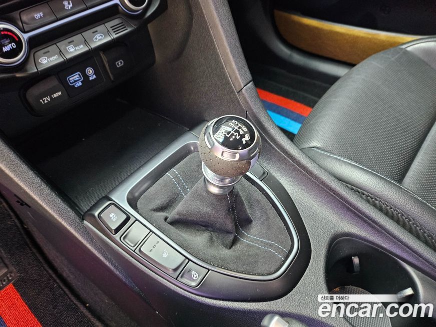 Hyundai Veloster 2019