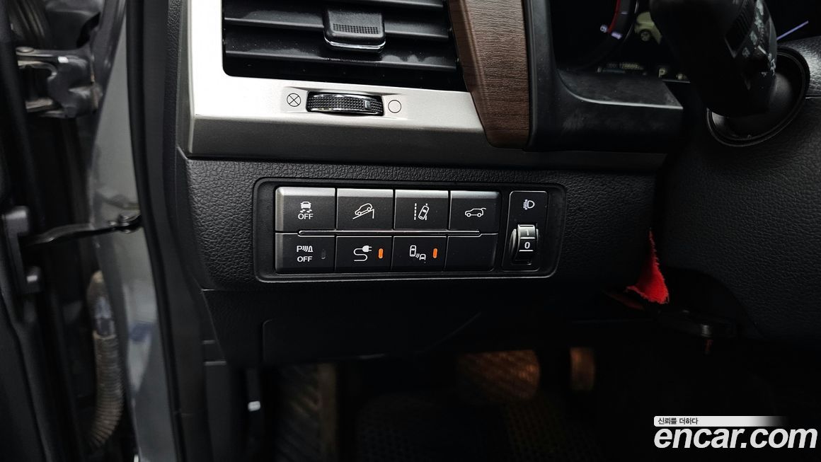 KG_Mobility_Ssangyong Rexton 2018