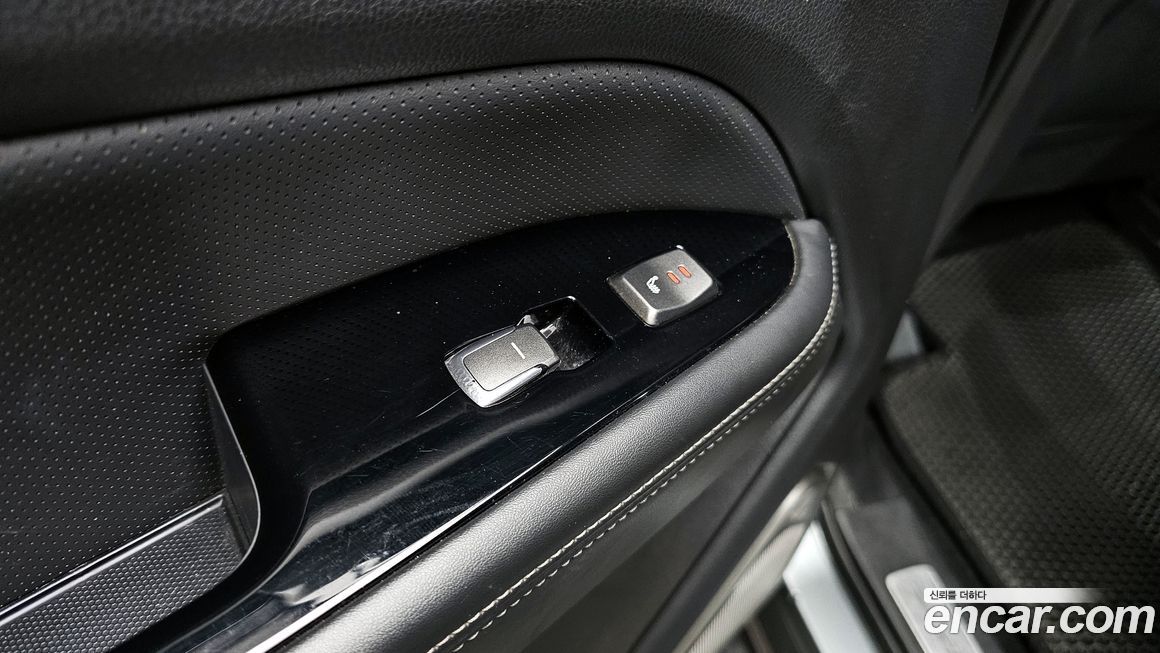 KG_Mobility_Ssangyong Rexton 2018