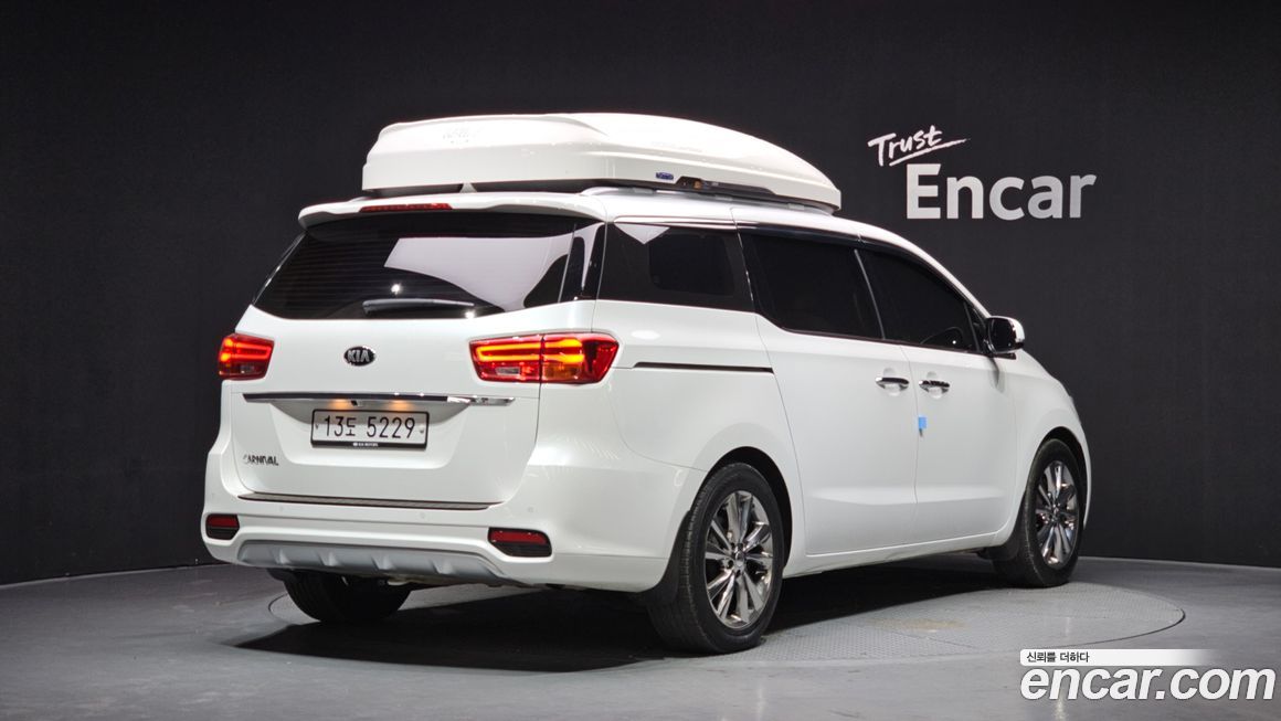 Kia Canival 2019