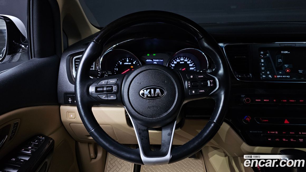 Kia Canival 2019