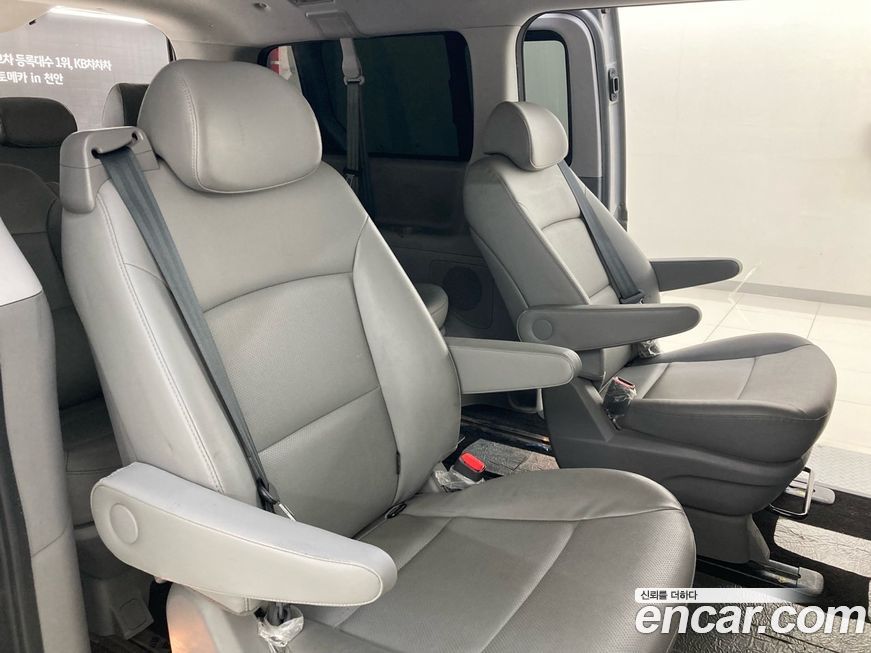 Hyundai Starex 2019