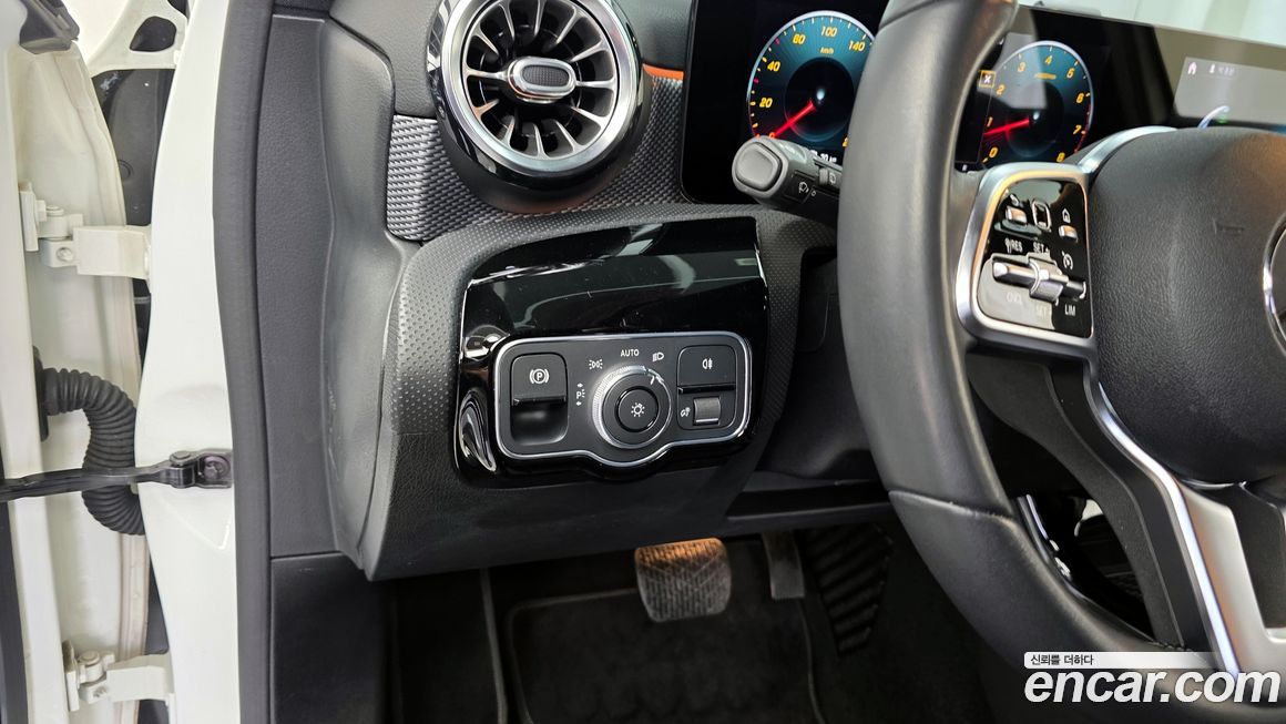 Mercedes-Benz A-Class 2021