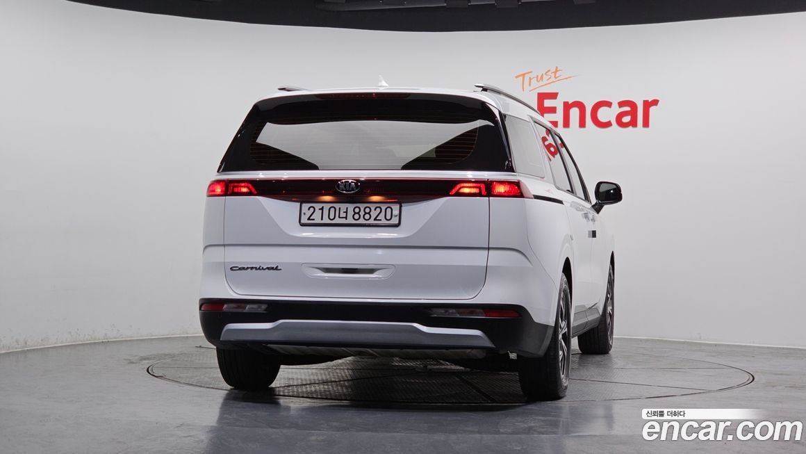 Kia Canival 2021