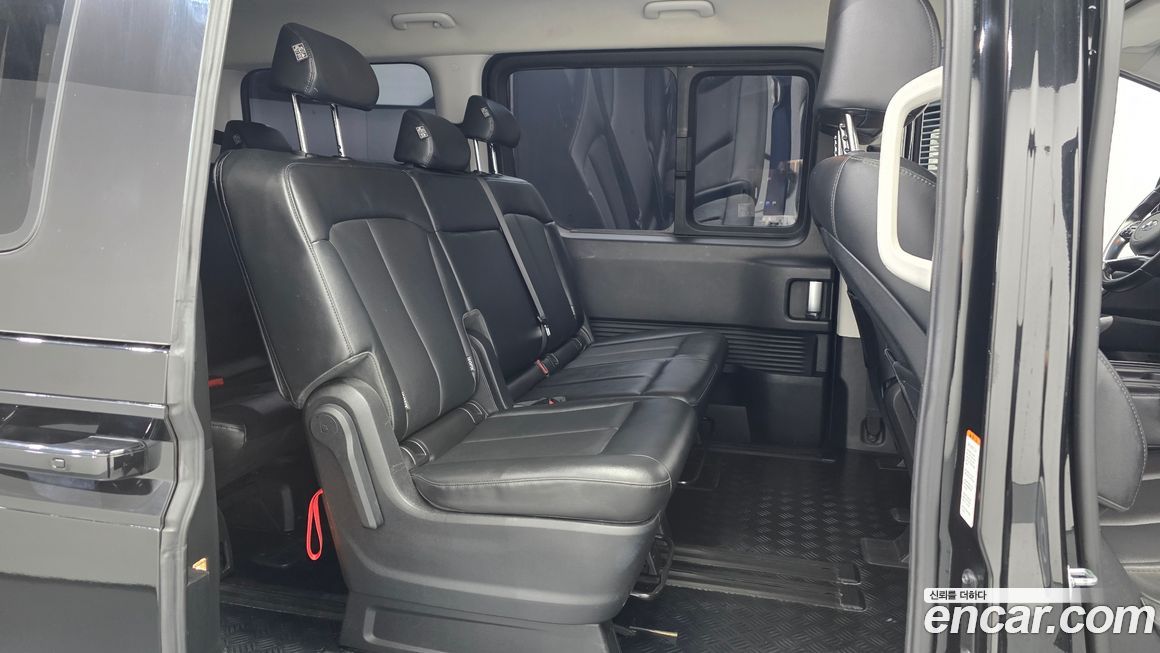 Hyundai Staria 2022