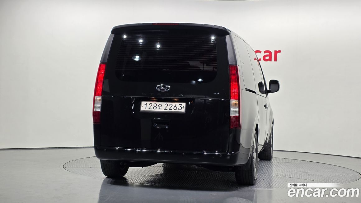 Hyundai Staria 2022