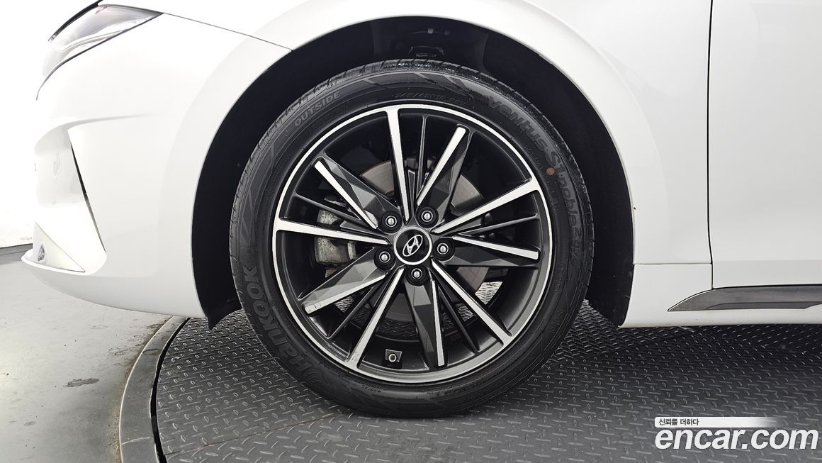 Hyundai Grandeur 2022