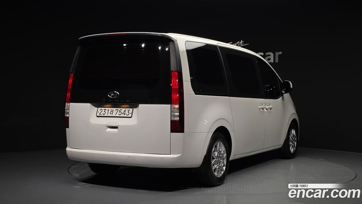 Hyundai Staria 2022