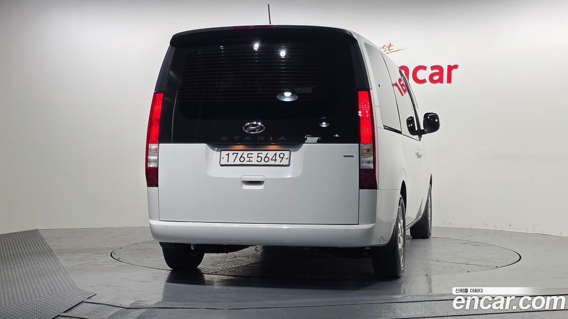 Hyundai Staria 2022