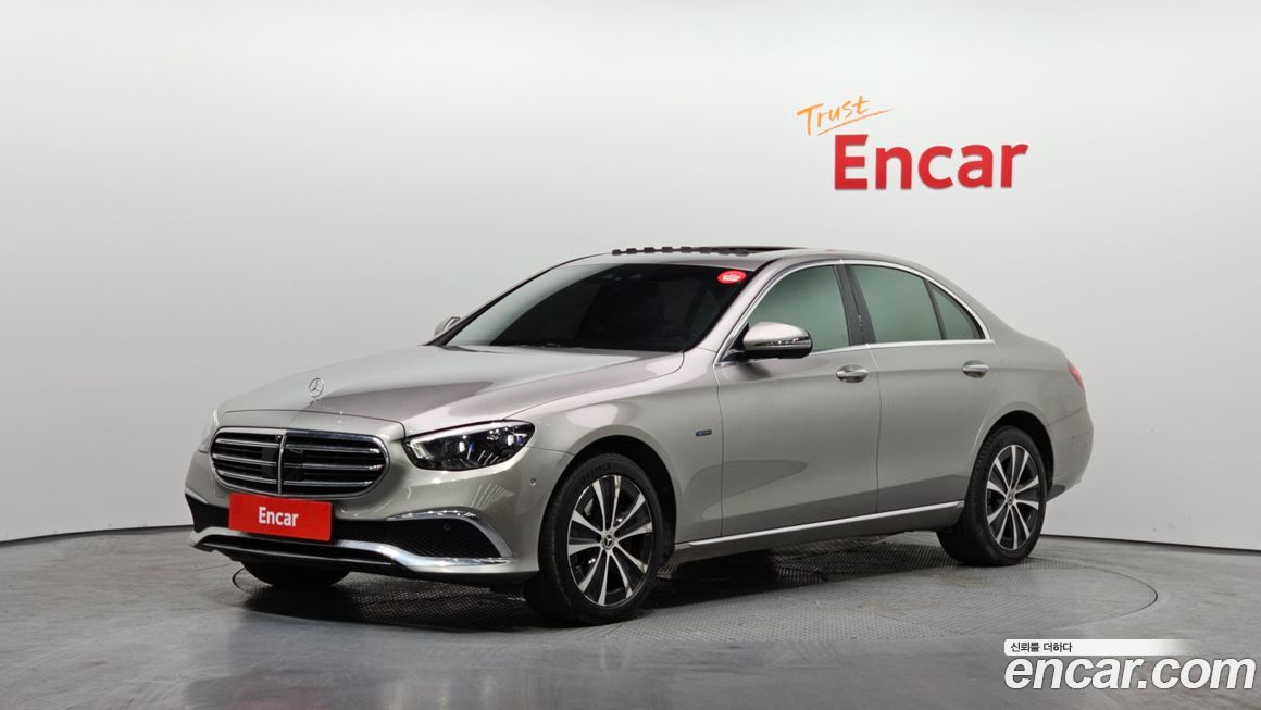 Mercedes-Benz E-Class 2021