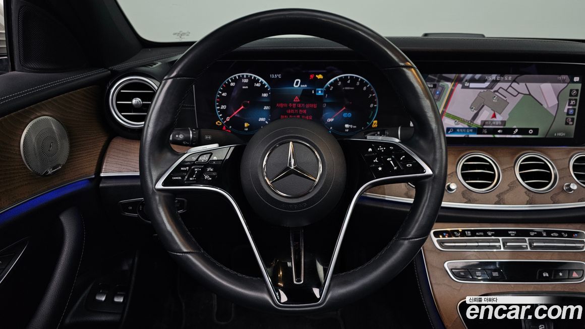 Mercedes-Benz E-Class 2021