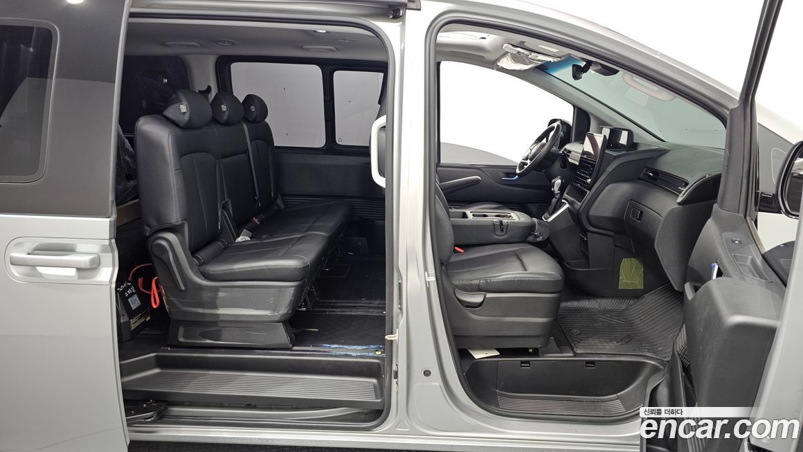 Hyundai Staria 2023
