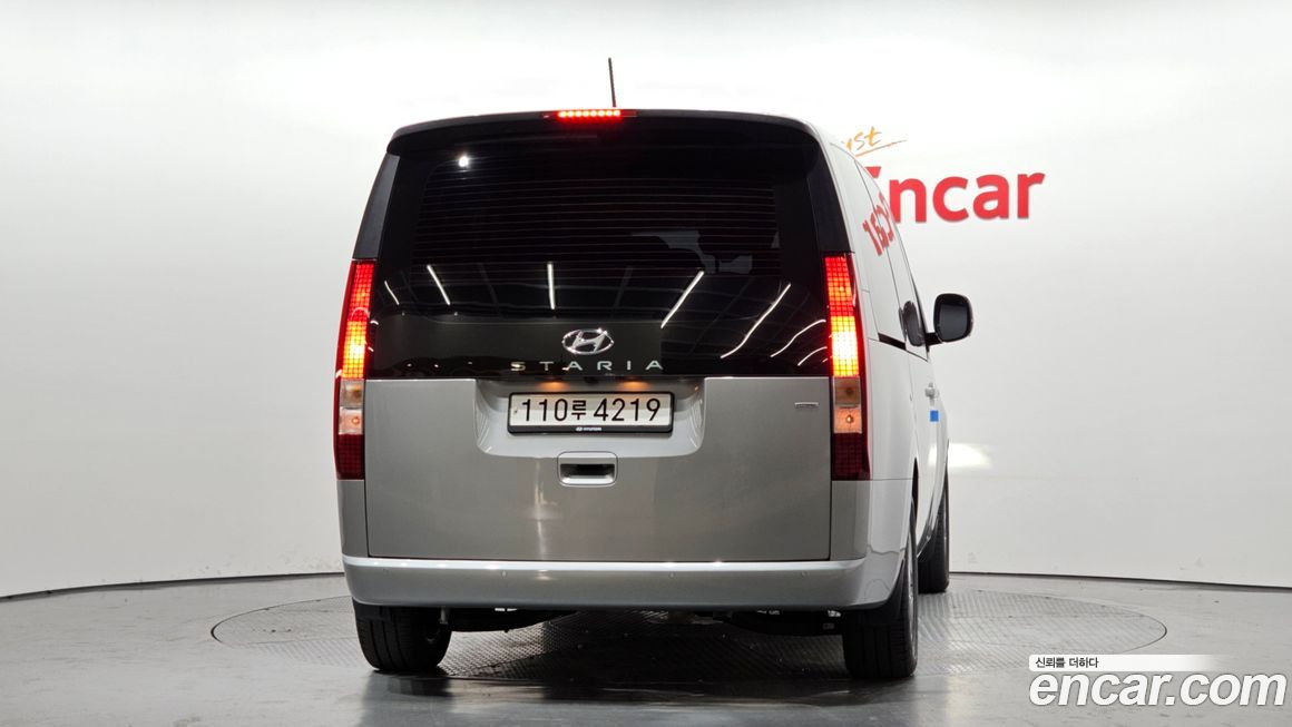 Hyundai Staria 2023