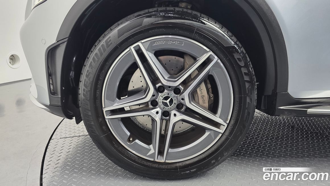 Mercedes-Benz GLC-Class 2022