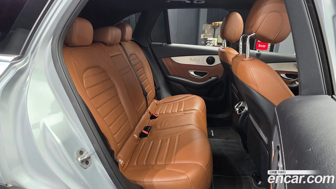 Mercedes-Benz GLC-Class 2022