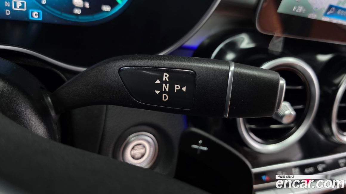 Mercedes-Benz GLC-Class 2022