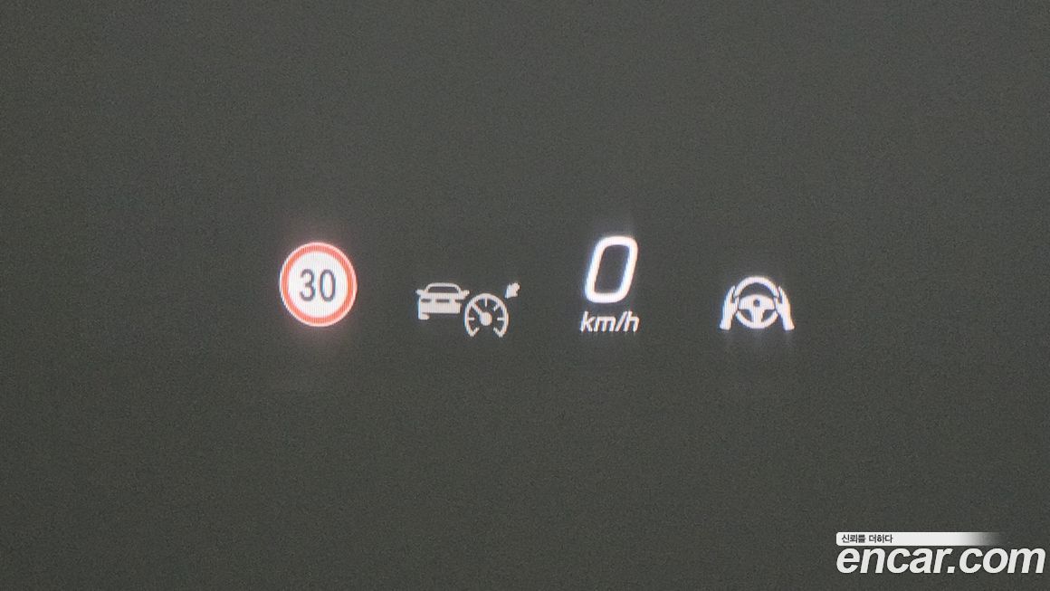 Mercedes-Benz E-Class 2024