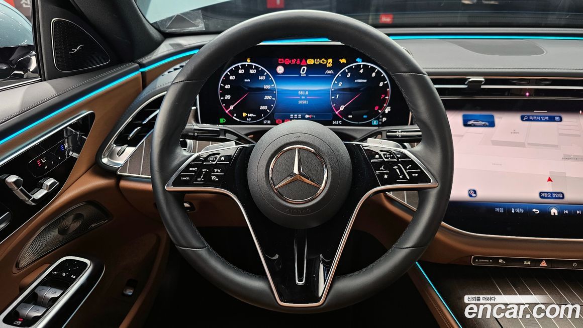 Mercedes-Benz E-Class 2024