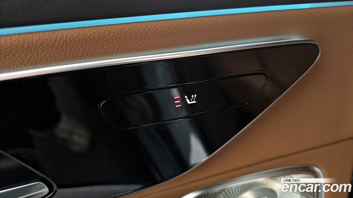 Mercedes-Benz E-Class 2024