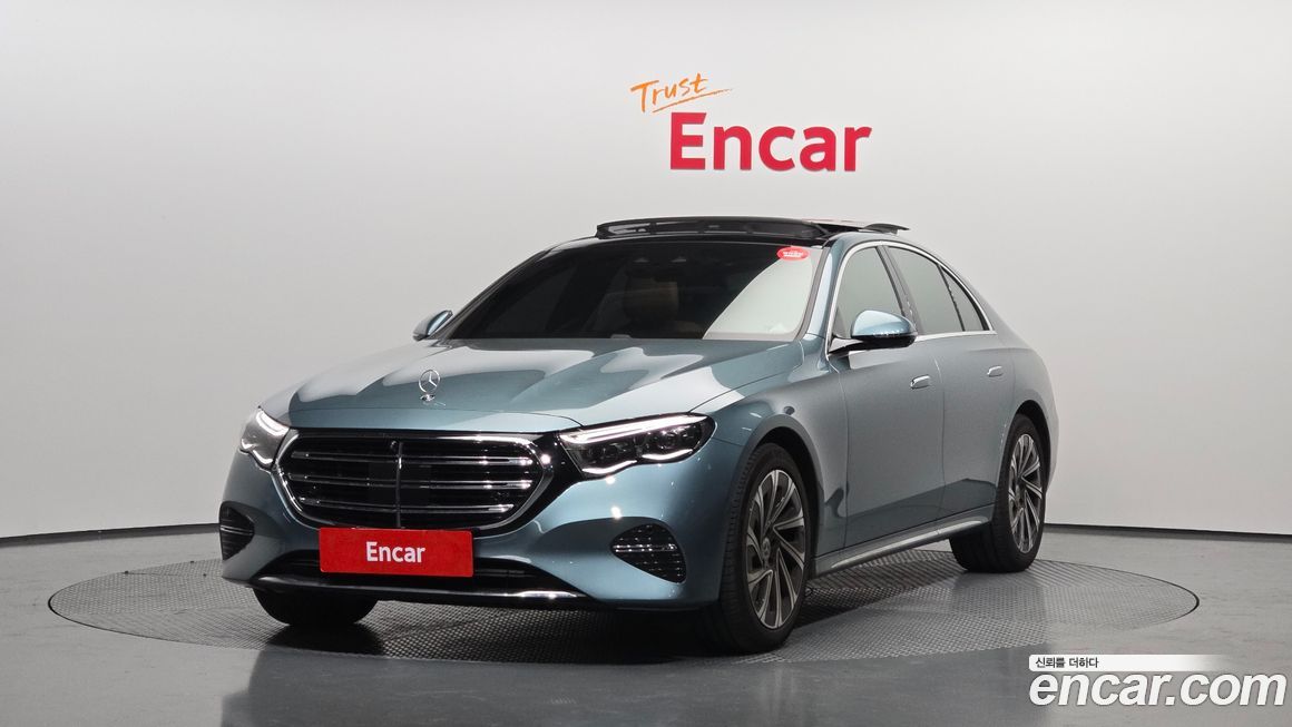 Mercedes-Benz E-Class 2024