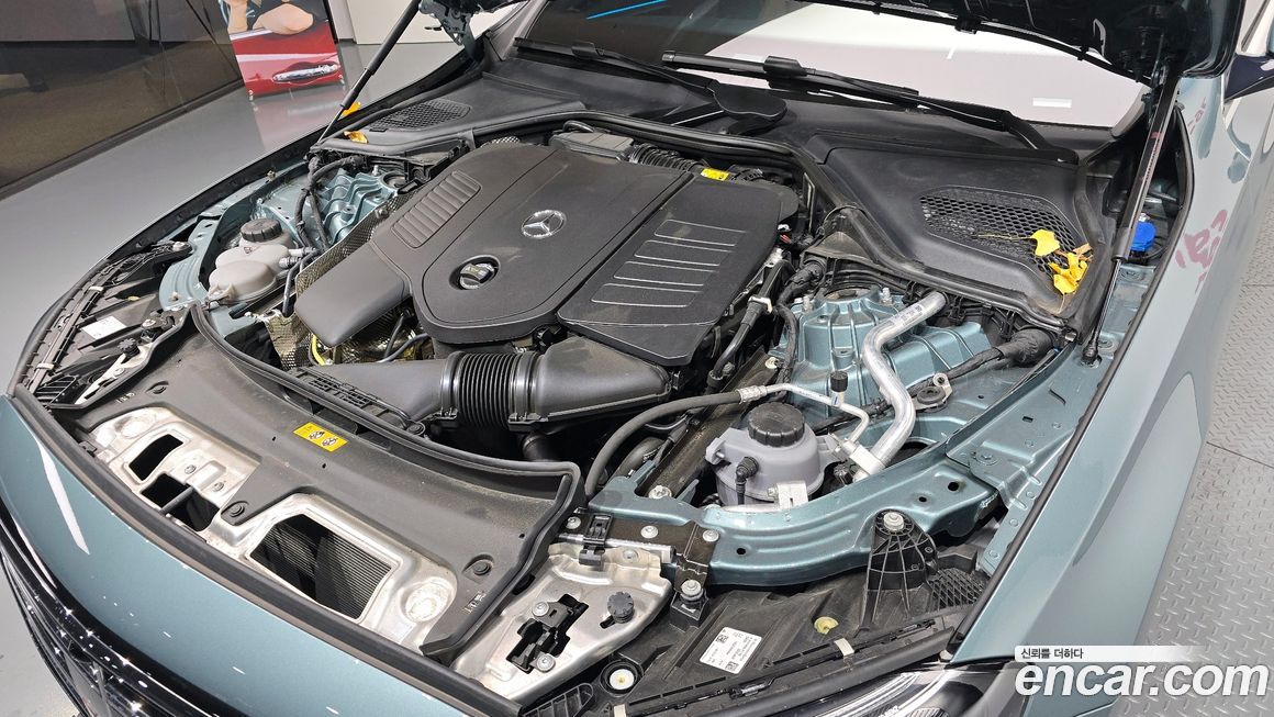 Mercedes-Benz E-Class 2024