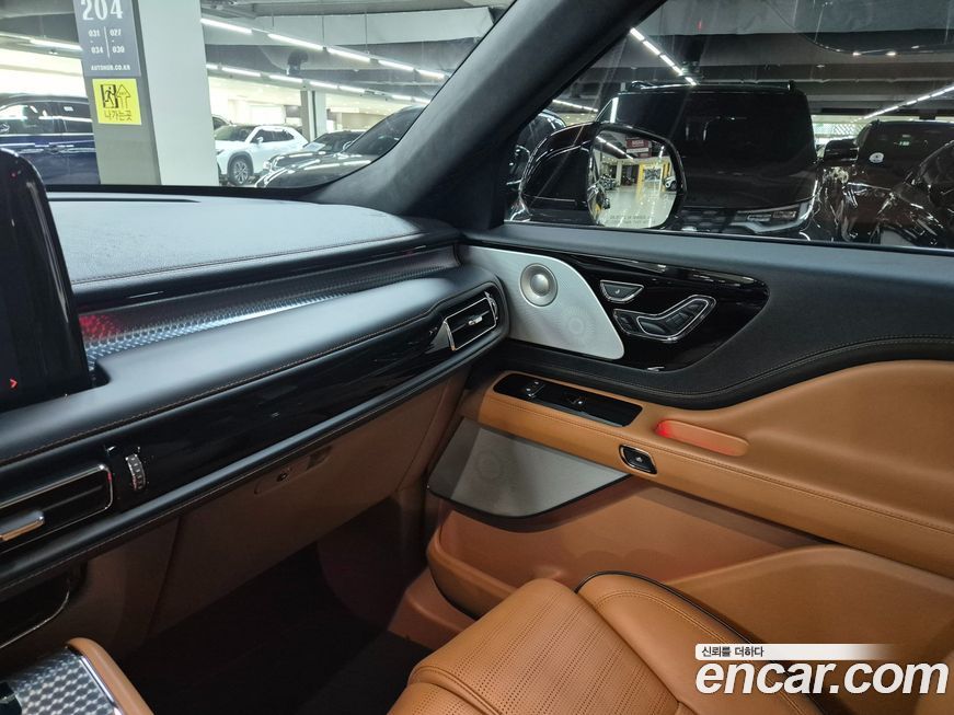 Lincoln Aviator 2025