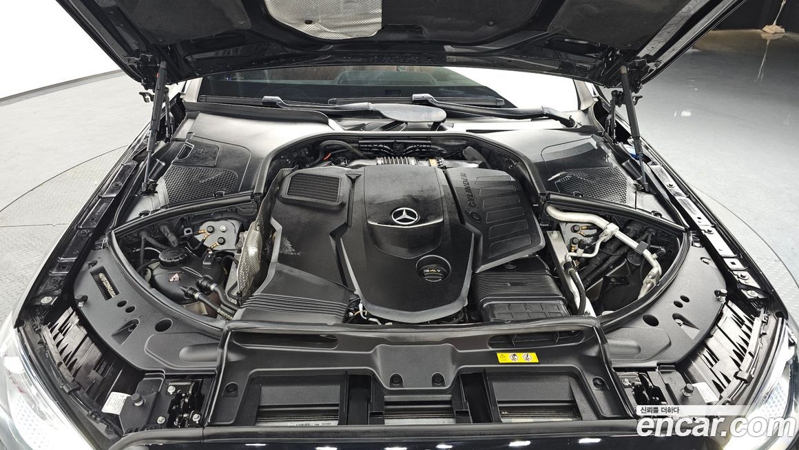 Mercedes-Benz S-Class 2021