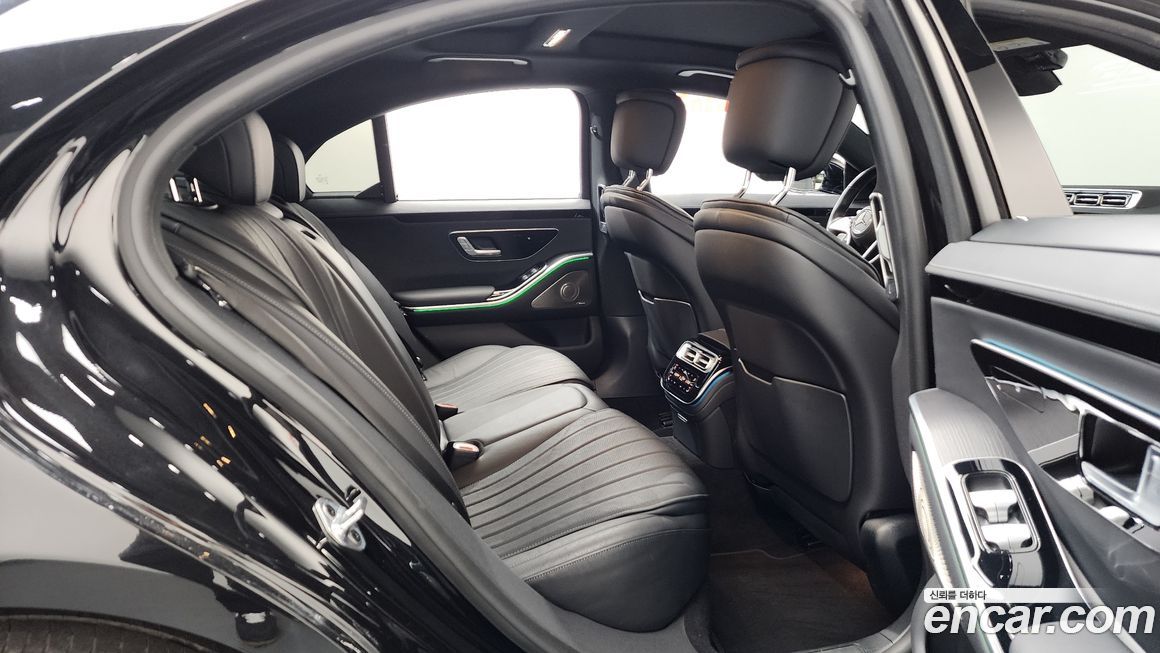 Mercedes-Benz S-Class 2022