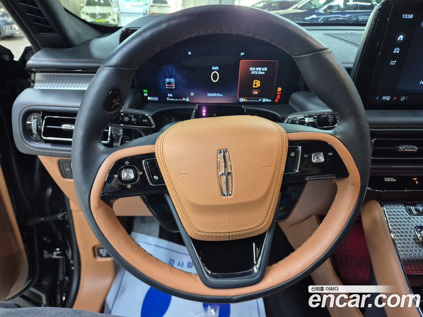 Lincoln Aviator 2025