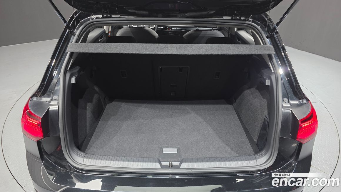 Volkswagen Golf 2024