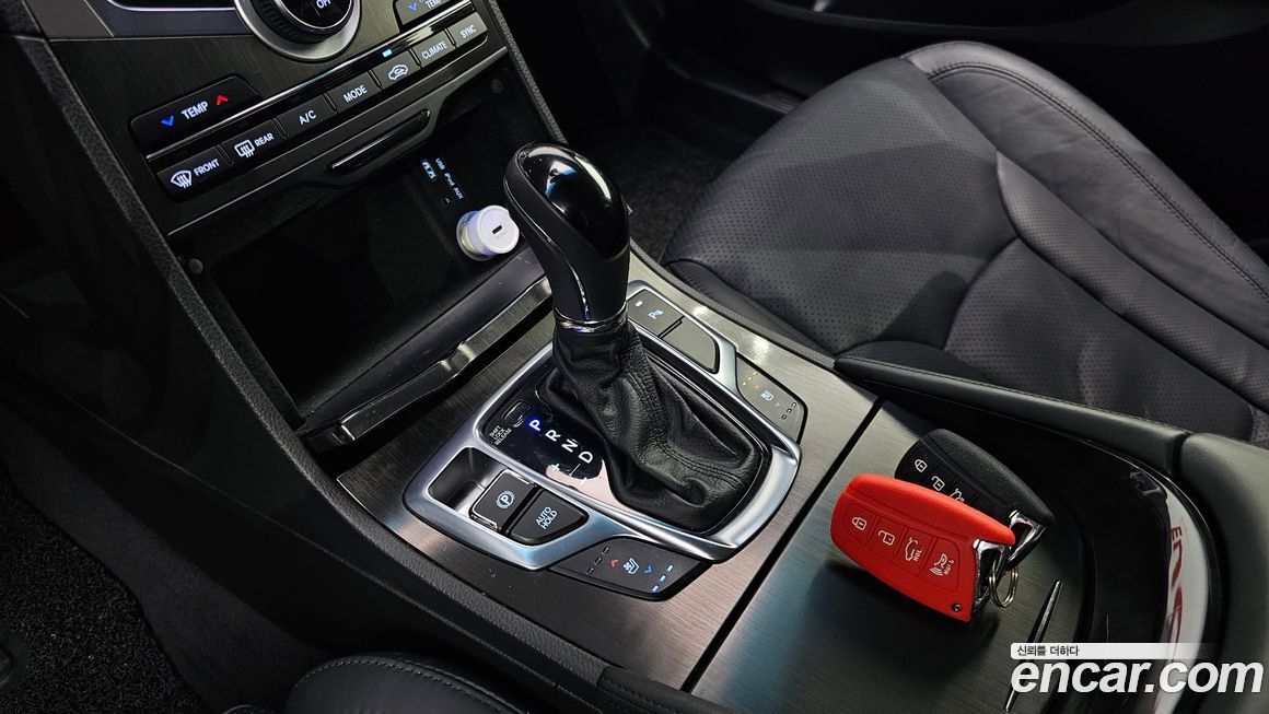 Hyundai Grandeur 2016