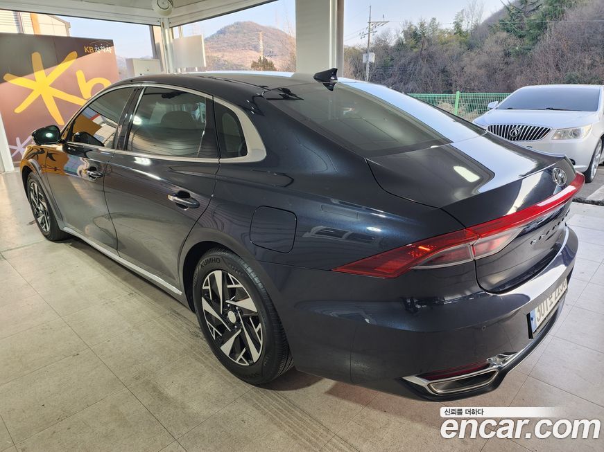 Hyundai Grandeur 2021