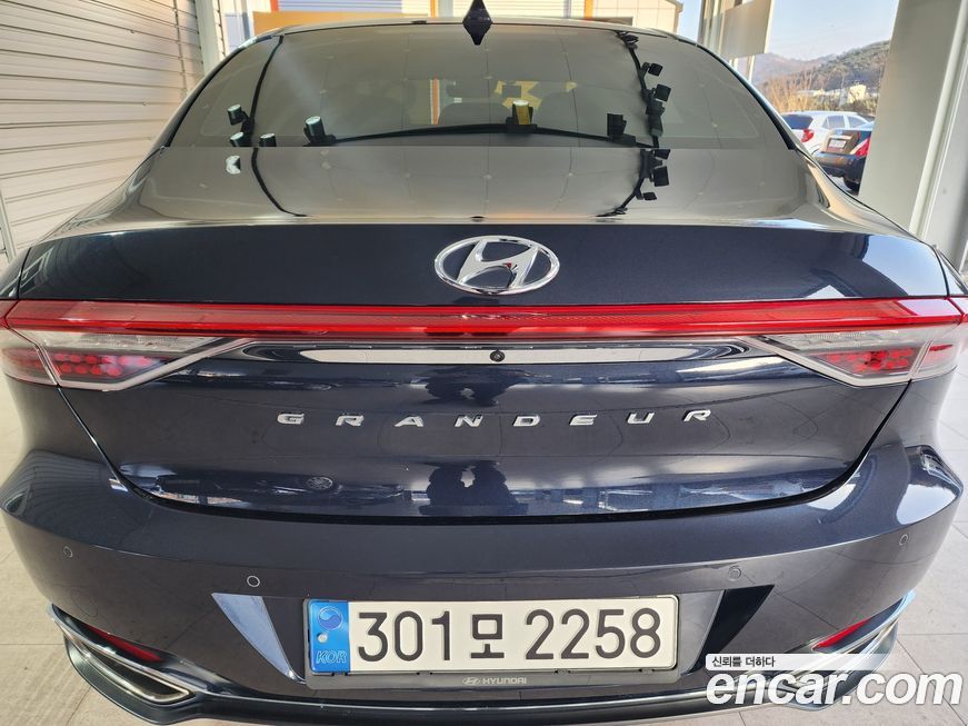 Hyundai Grandeur 2021