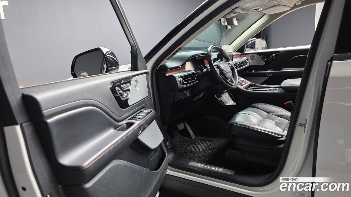 Lincoln Aviator 2021