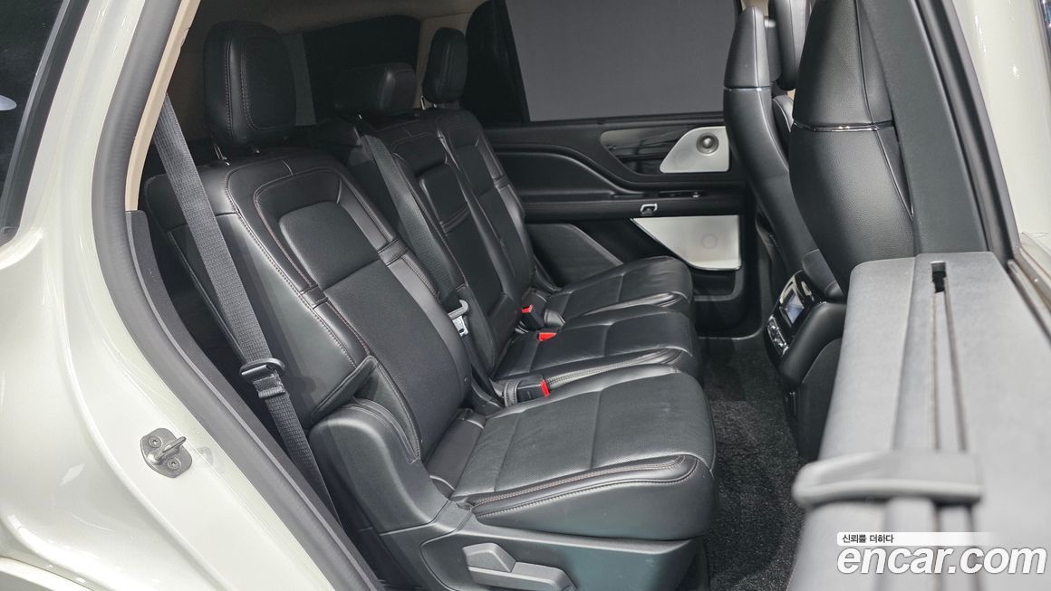 Lincoln Aviator 2021