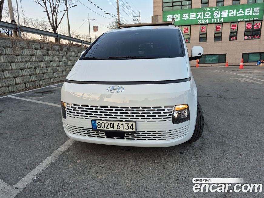 Hyundai Staria 2022