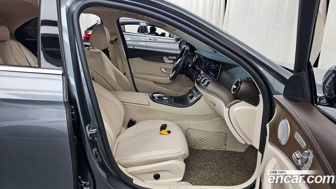 Mercedes-Benz E-Class 2020