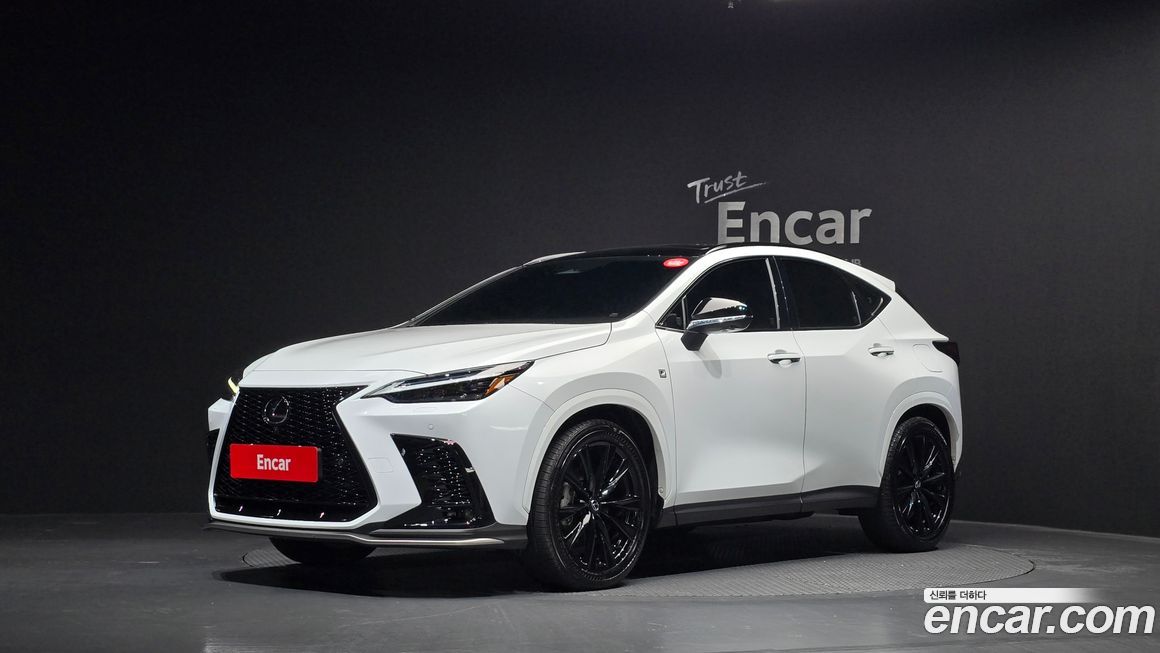 Lexus NX 2025