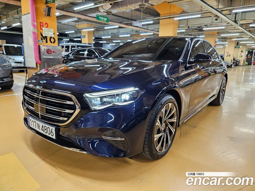 Mercedes-Benz E-Class 2024