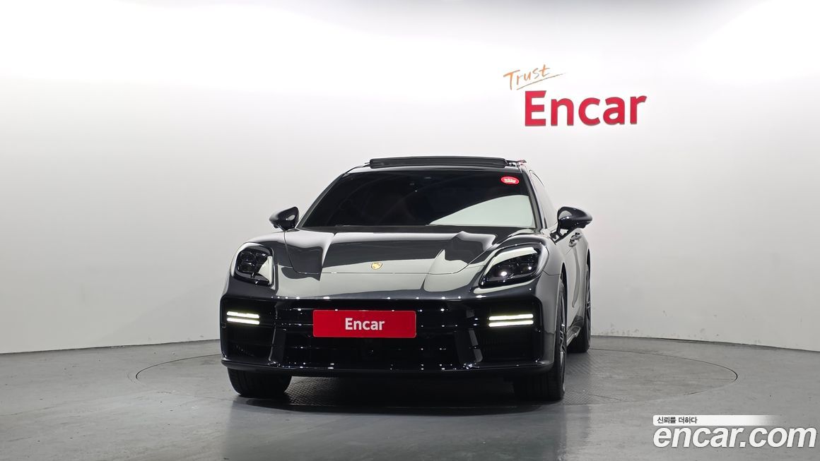 Porsche Panamera 2025