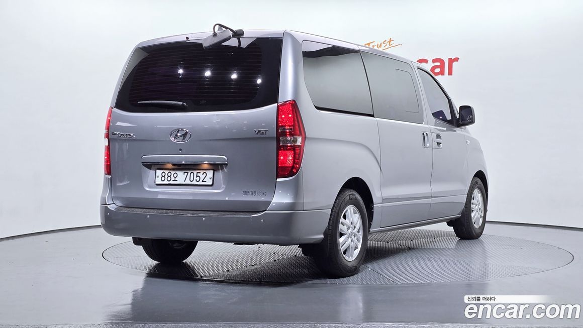 Hyundai Starex 2018